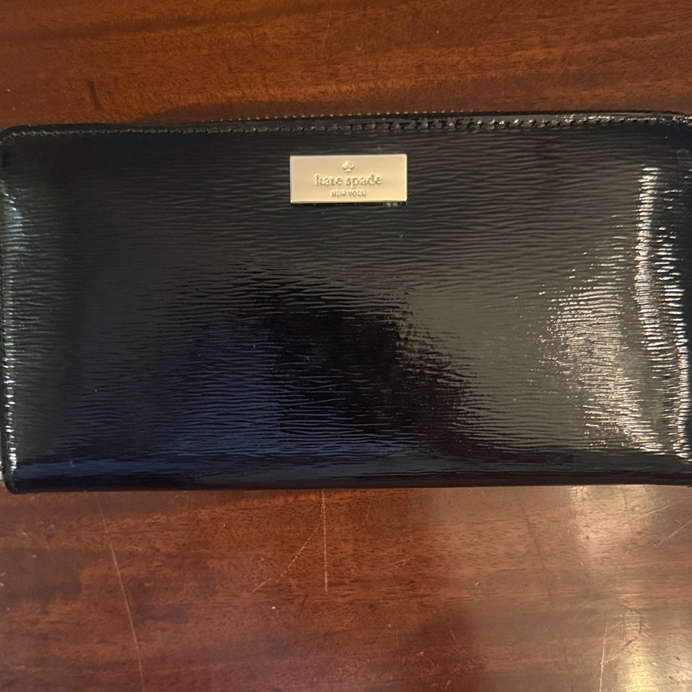 Kate Spade Glossy Black Men's Wallet